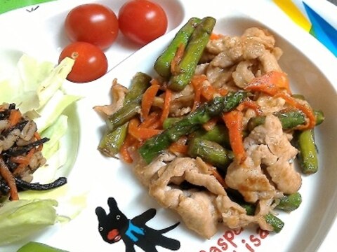 豚とアスパラのカラシ炒め！納豆のカラシ消費大作戦